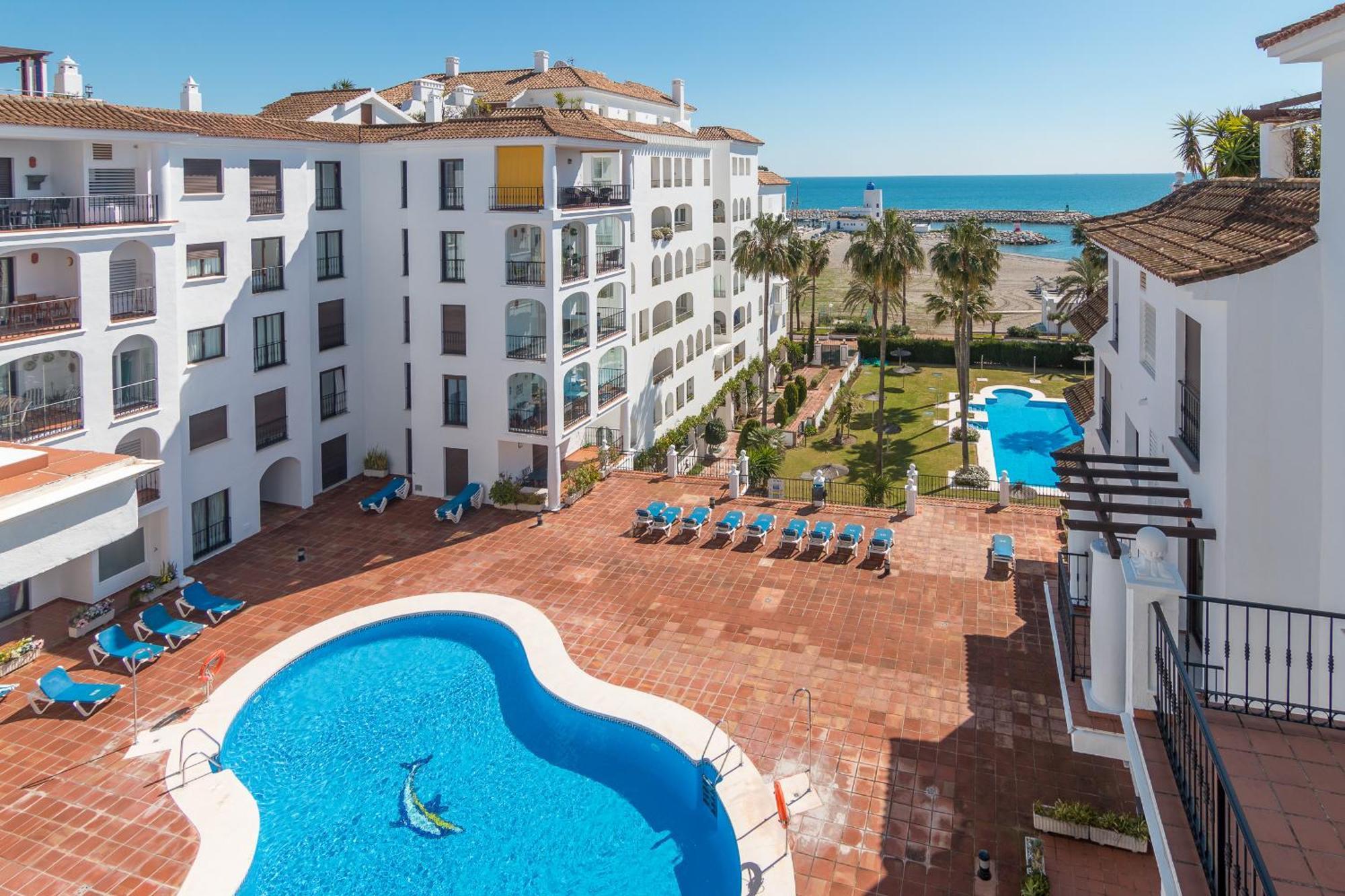 2233-Lovely 2 Bedrooms On The Beach, Pool And Port Manilva Exteriör bild